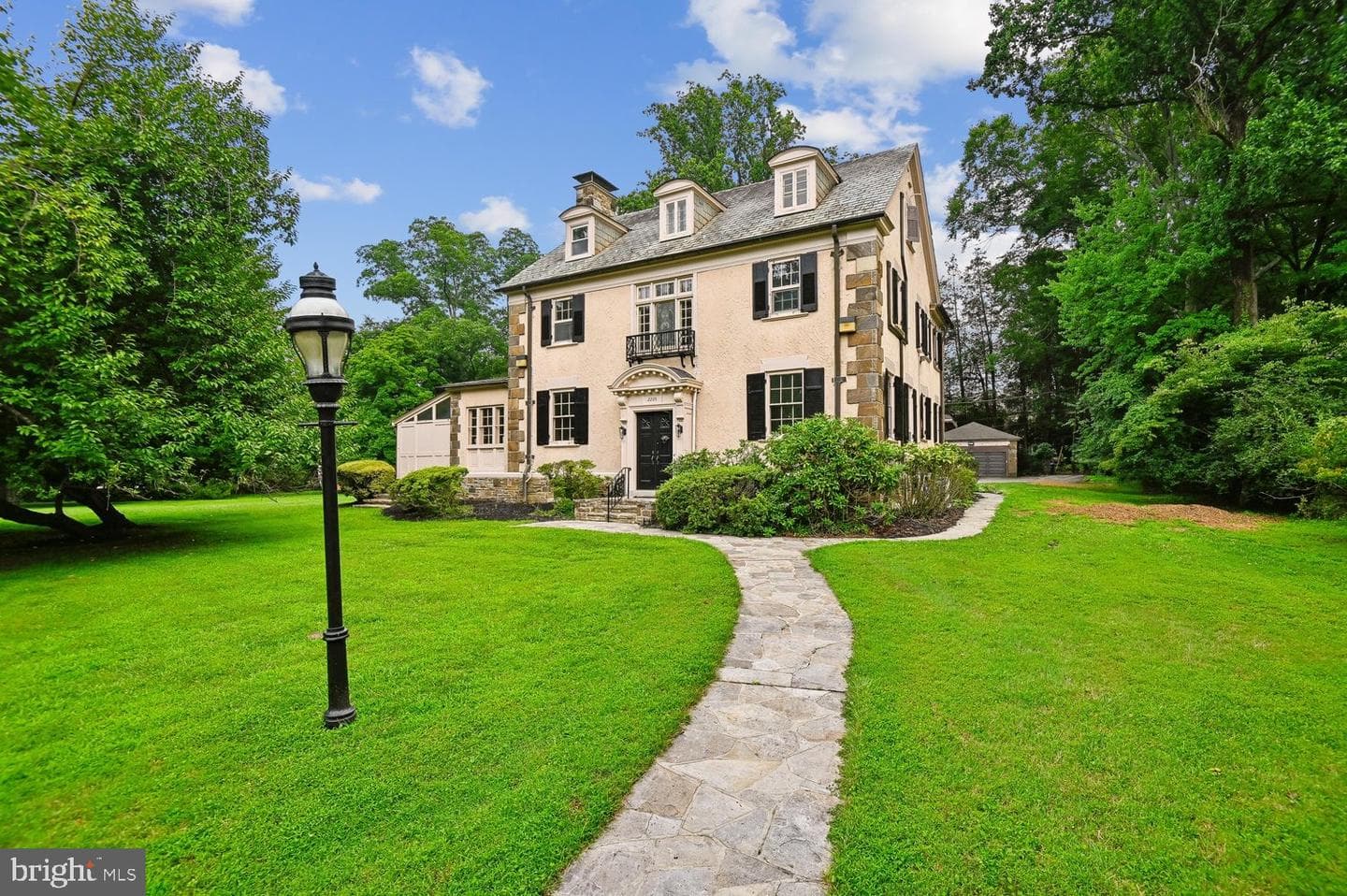 2209 Ken Oak Road photo 3