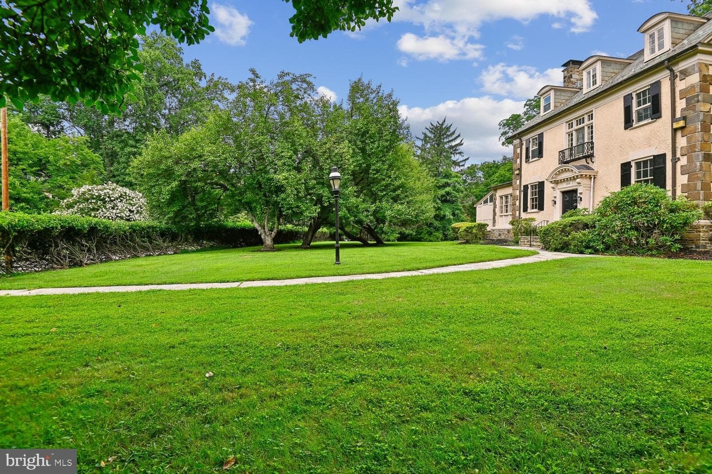 2209 Ken Oak Road photo 5