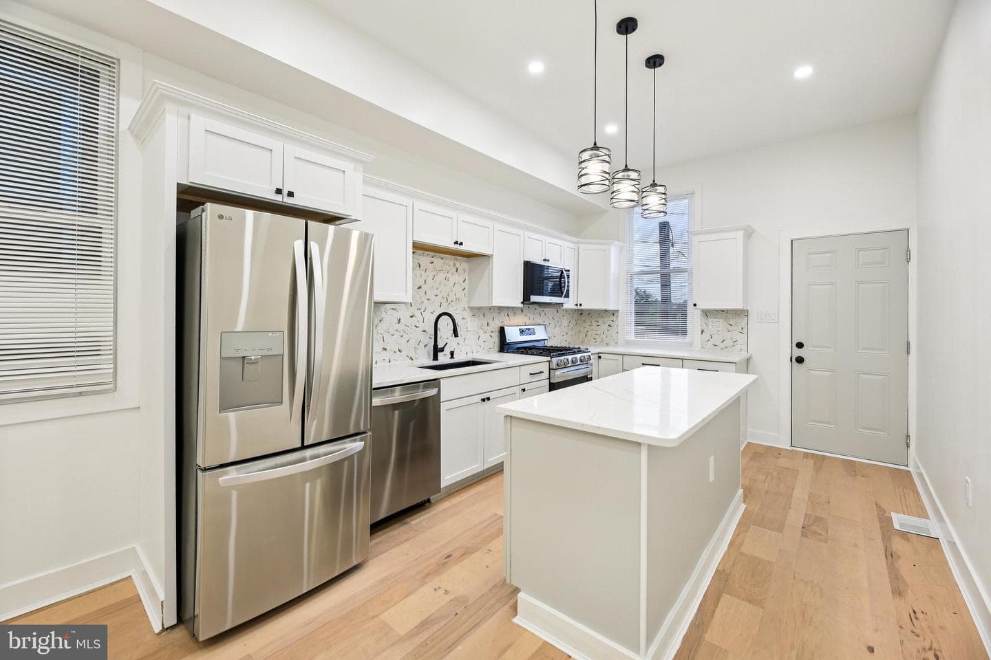 2117 Homewood Avenue photo 3