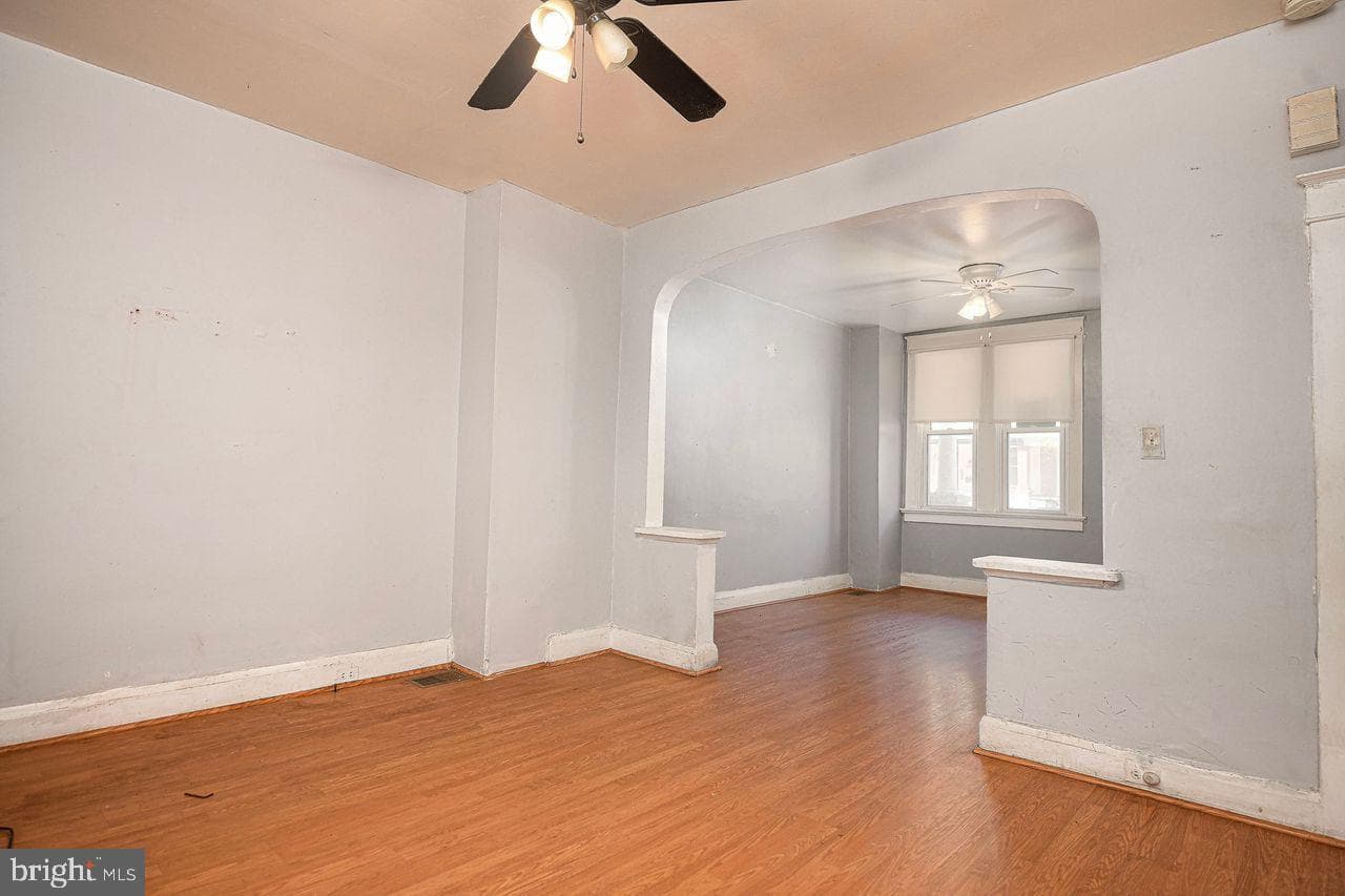 1227 N Potomac Street photo 13