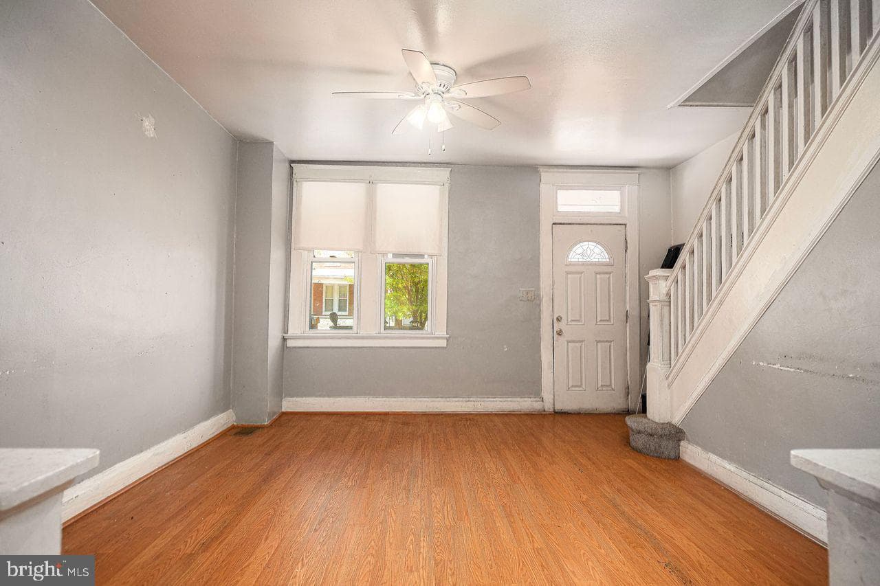 1227 N Potomac Street photo 23