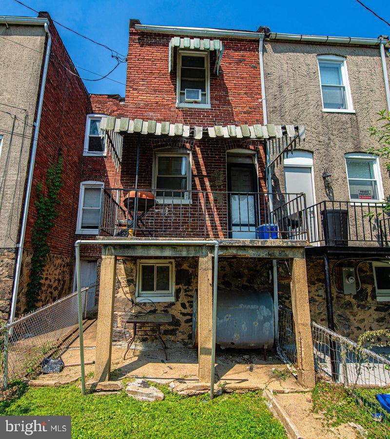 1227 N Potomac Street photo 27
