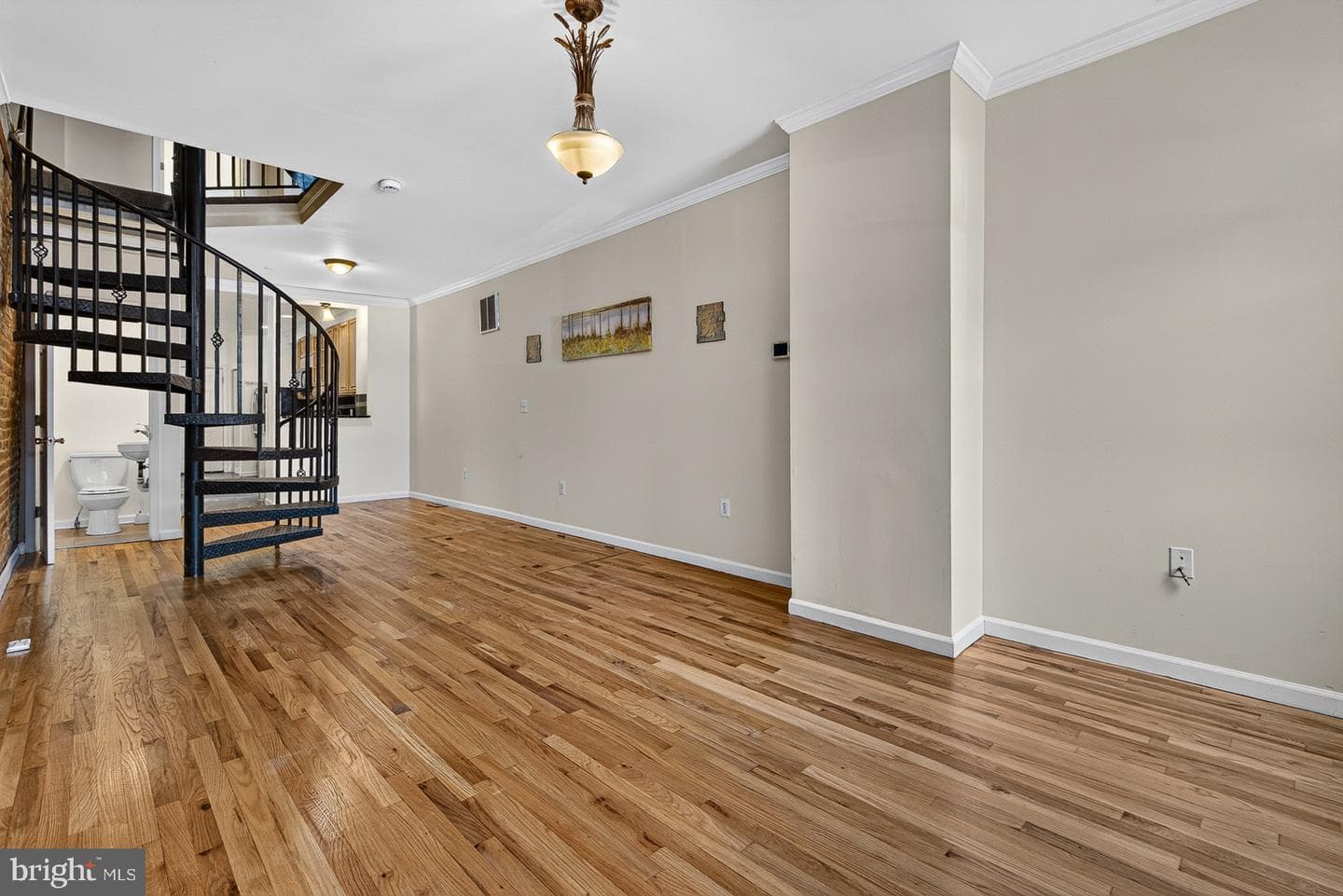 418 N Chester Street photo 7
