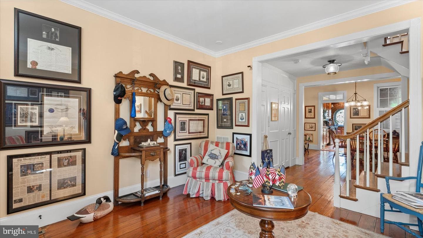 114 Montgomery Street photo 5