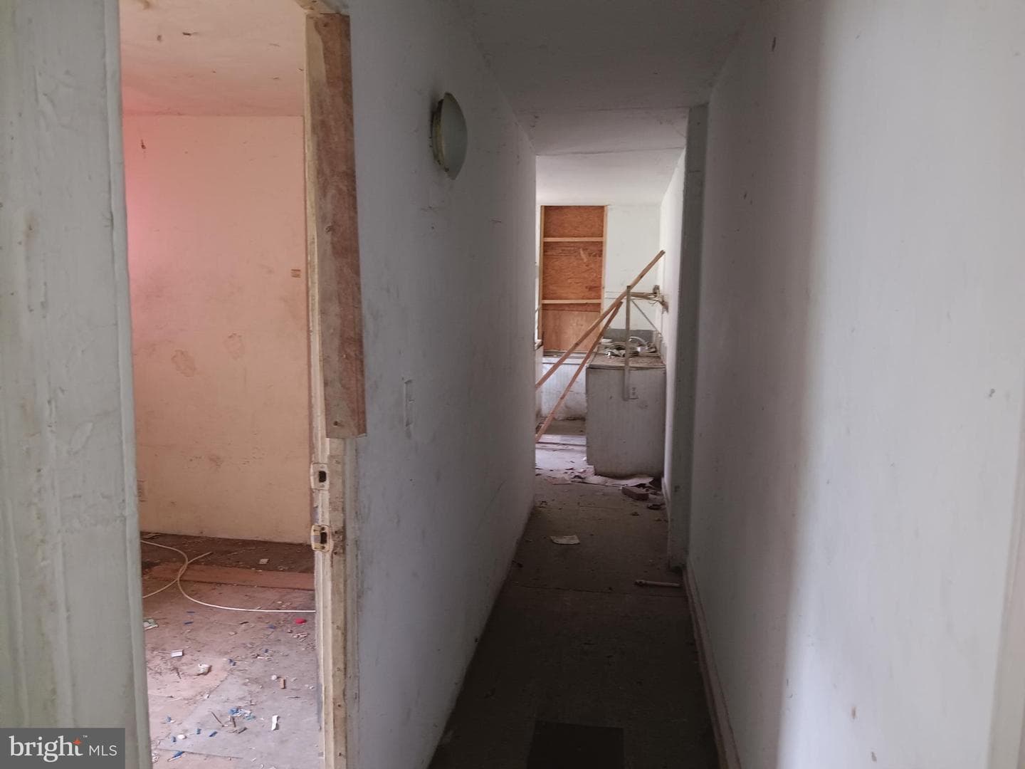 1021 N Monroe Street photo 4
