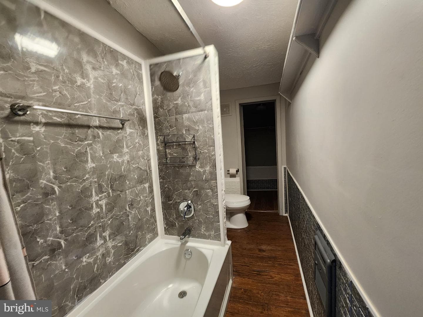 3336 Frederick Avenue photo 23