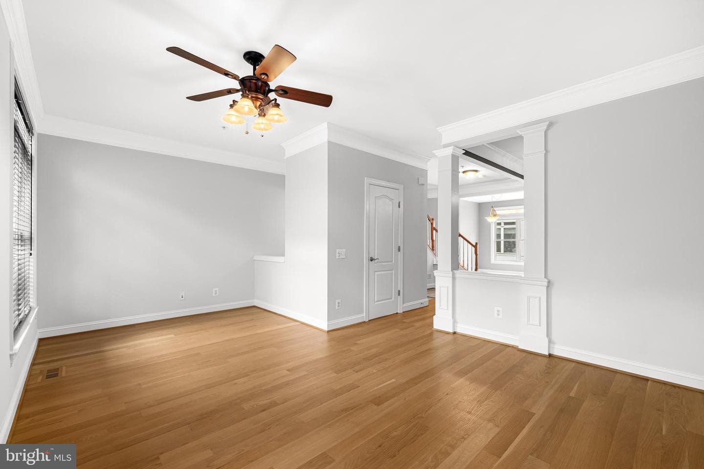 1420 Benjamin Street photo 12