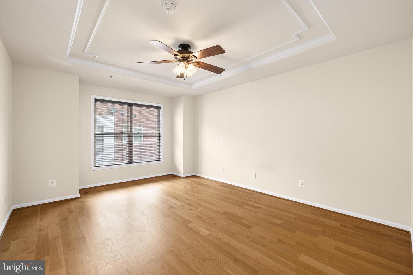 1420 Benjamin Street photo 25
