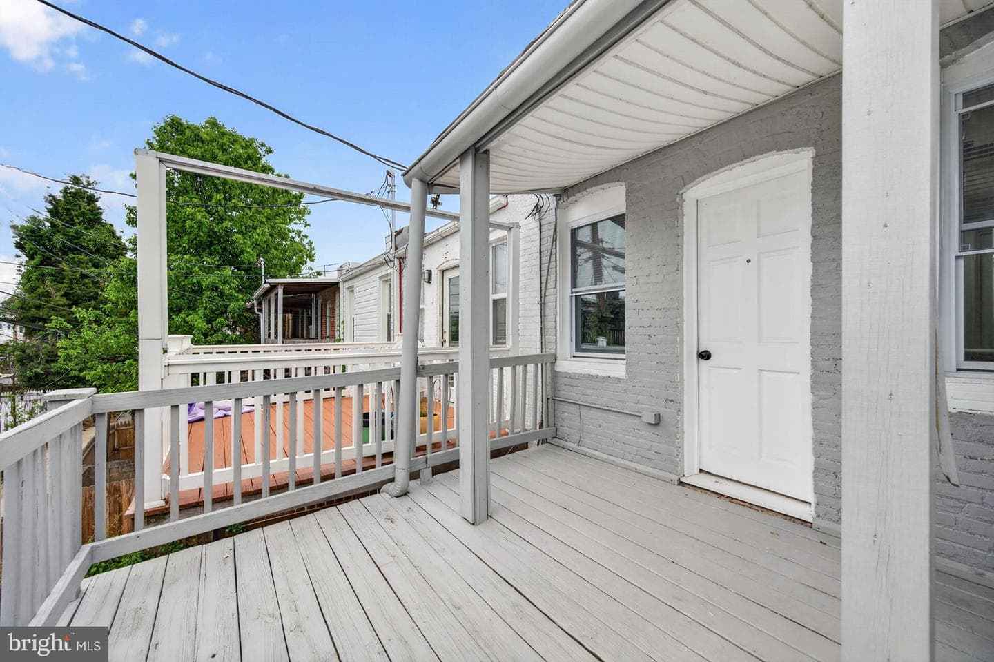 1338 Sargeant Street photo 32