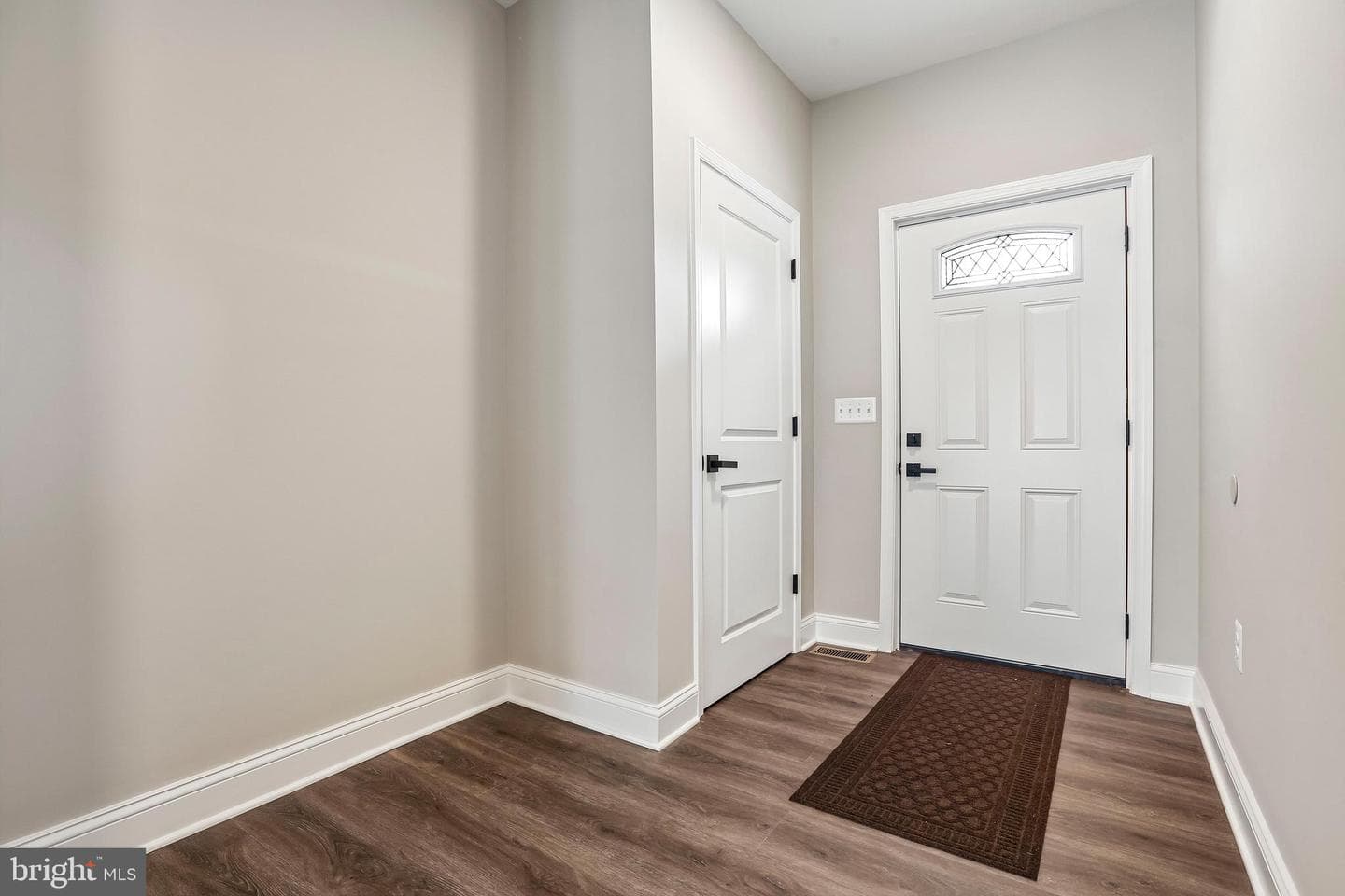 6806 Everall Avenue photo 3