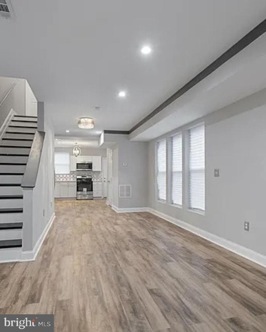 1501 Abbotston Street photo 3