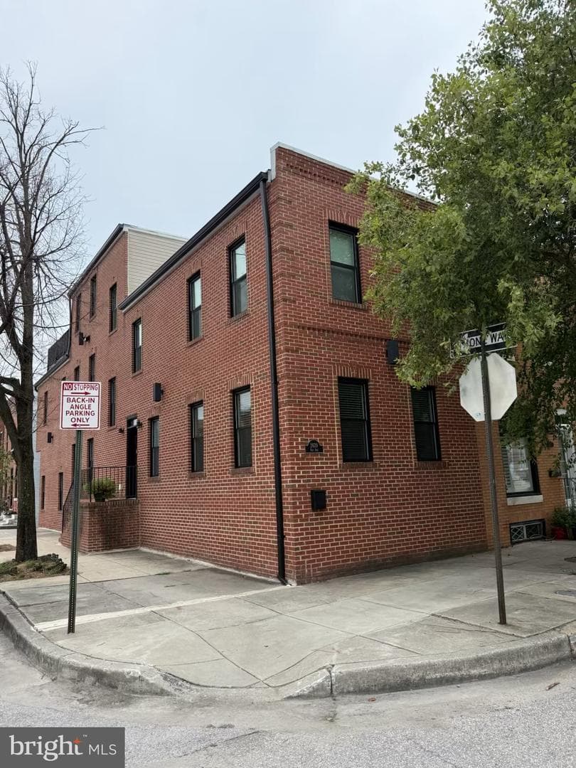 2639 Fait Avenue photo 3