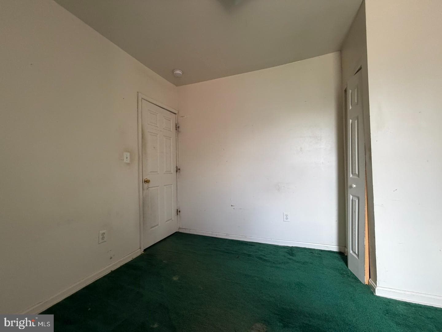 1556 N Carey Street photo 18