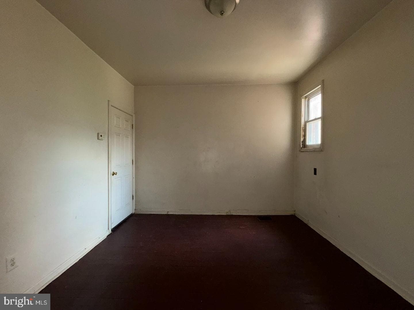 1556 N Carey Street photo 7
