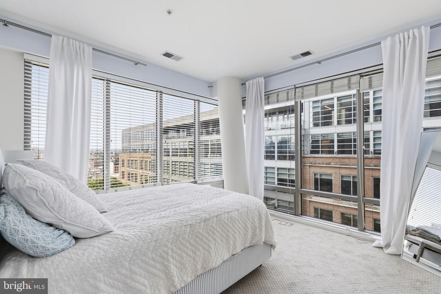 675 President Street #1406 photo 12