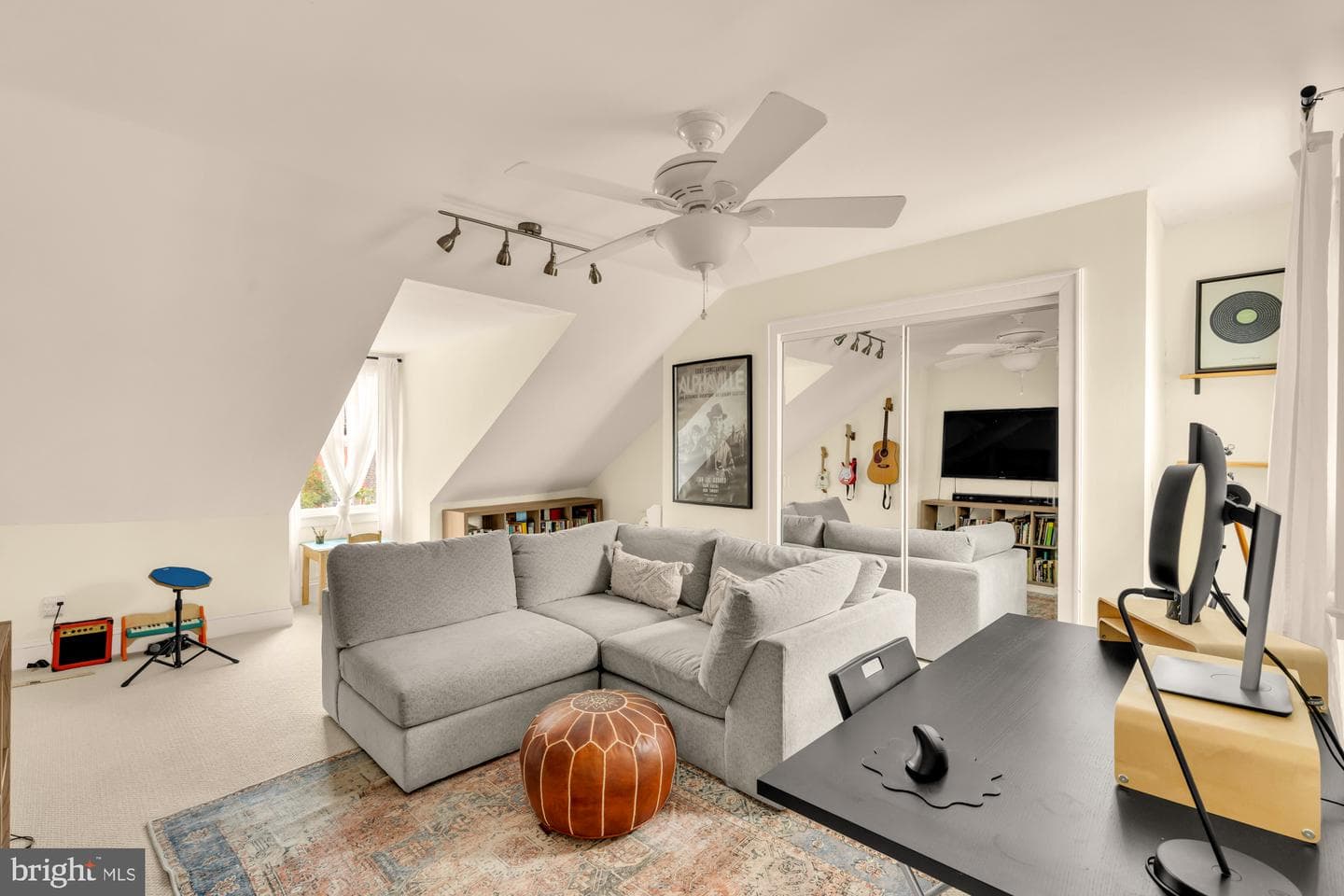 115 E Montgomery Street photo 29