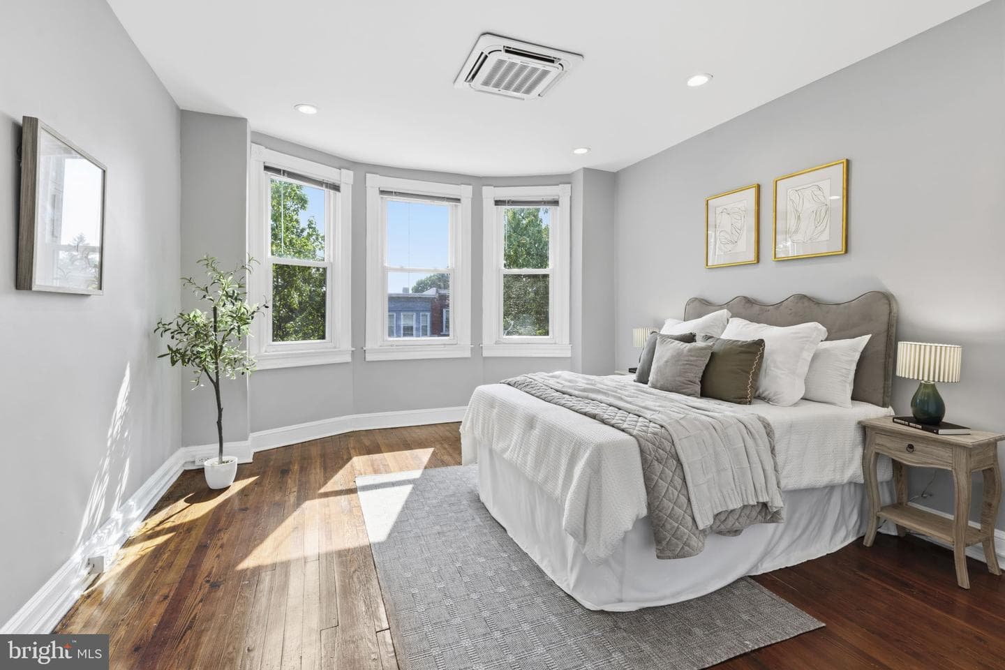 4119 Falls Road photo 10