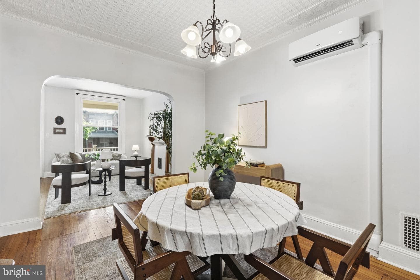 4119 Falls Road photo 5