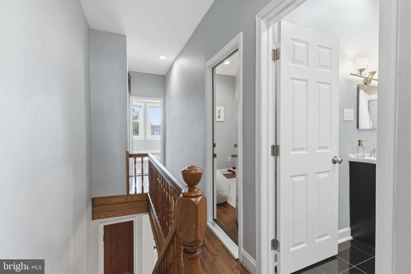 4119 Falls Road photo 9