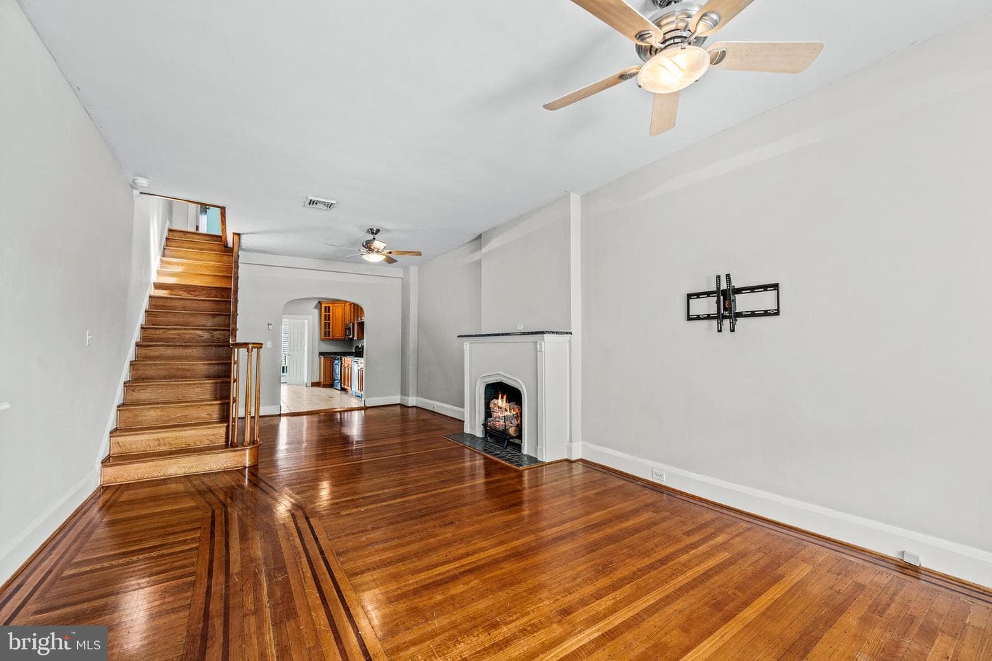 633 S Conkling Street photo 10