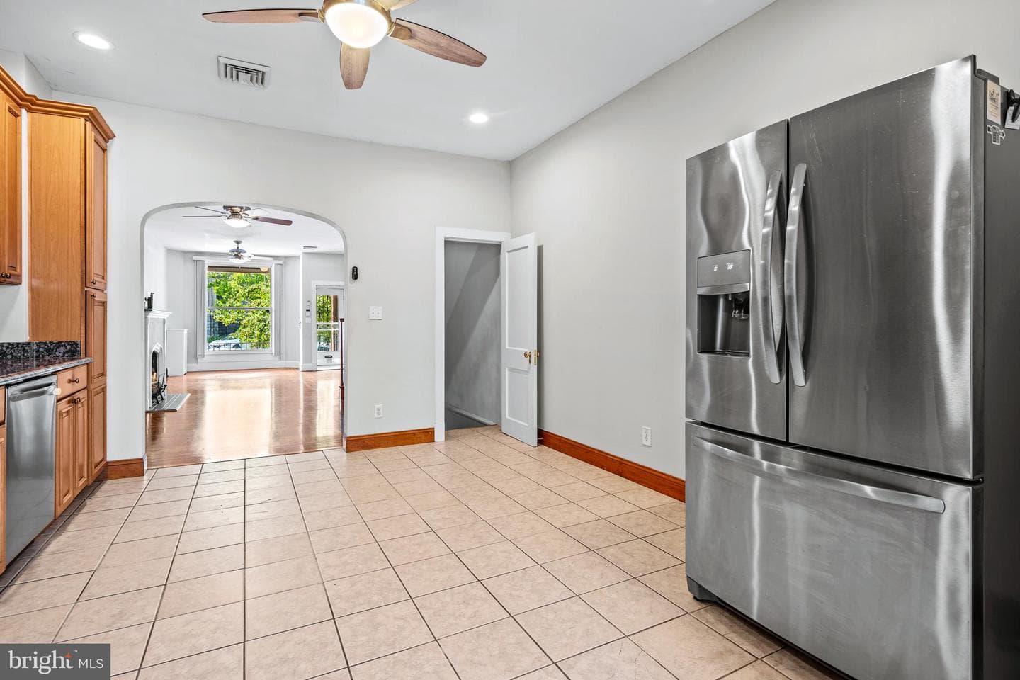 633 S Conkling Street photo 19