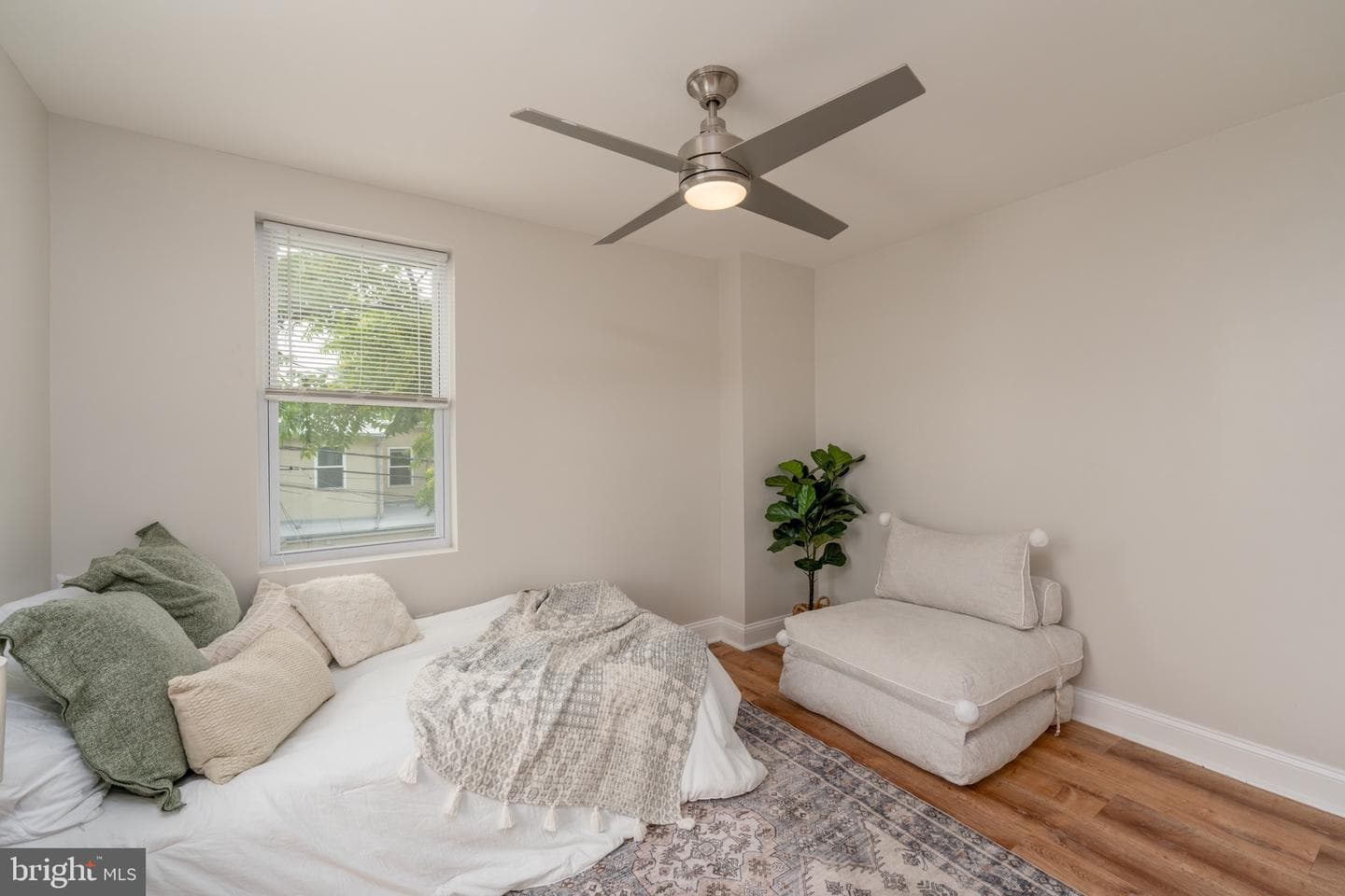 139 N Port Street photo 10