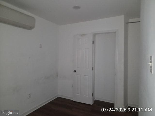 1744 Montpelier Street photo 9