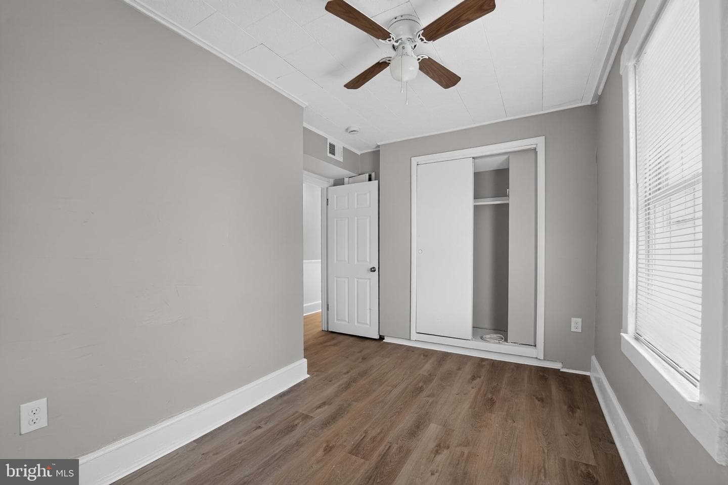 3814 3rd Street photo 22