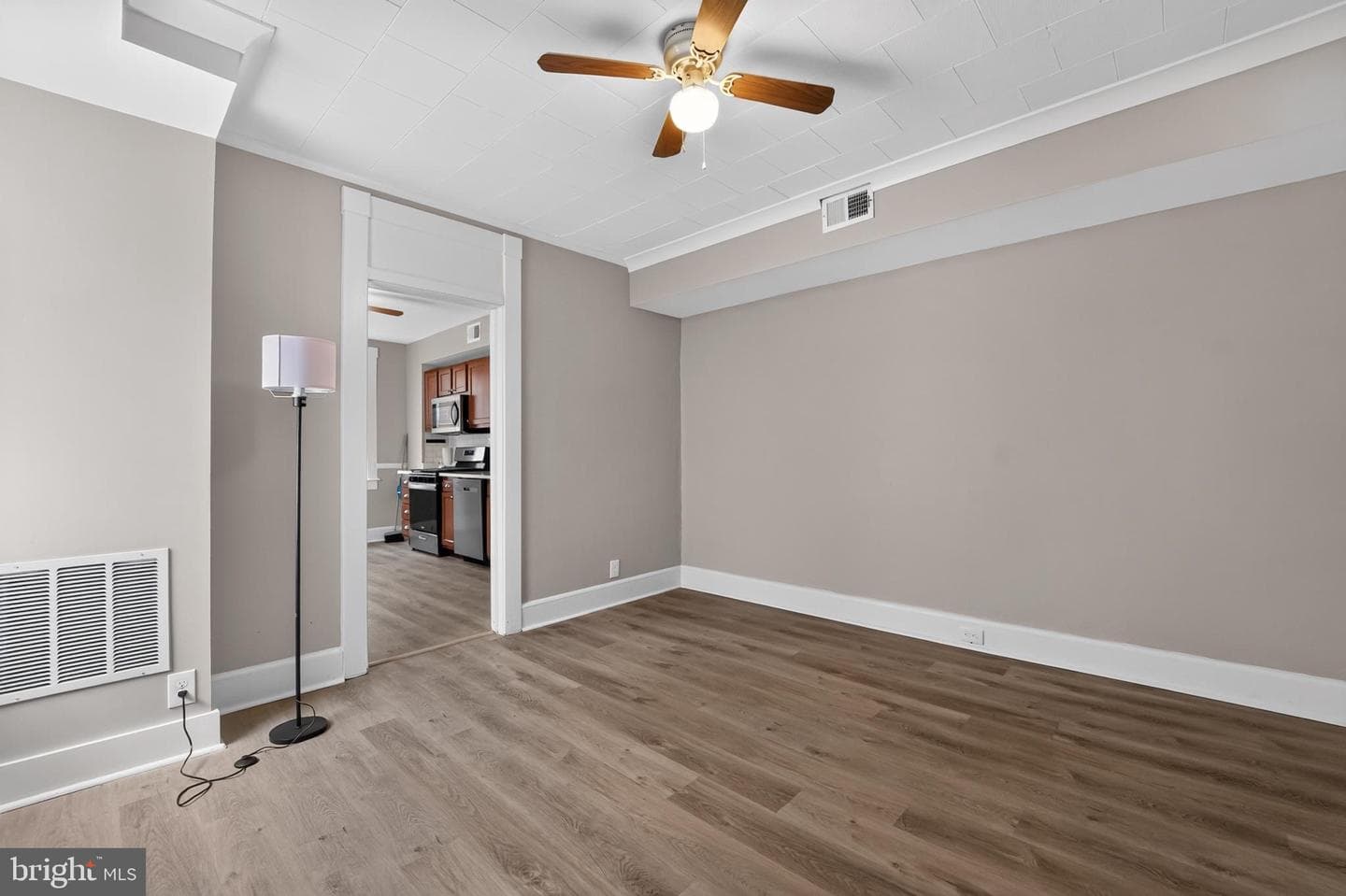 3814 3rd Street photo 7