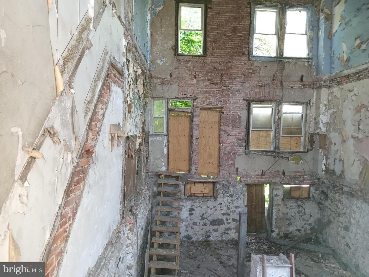 2804 Waldorf Avenue photo 2