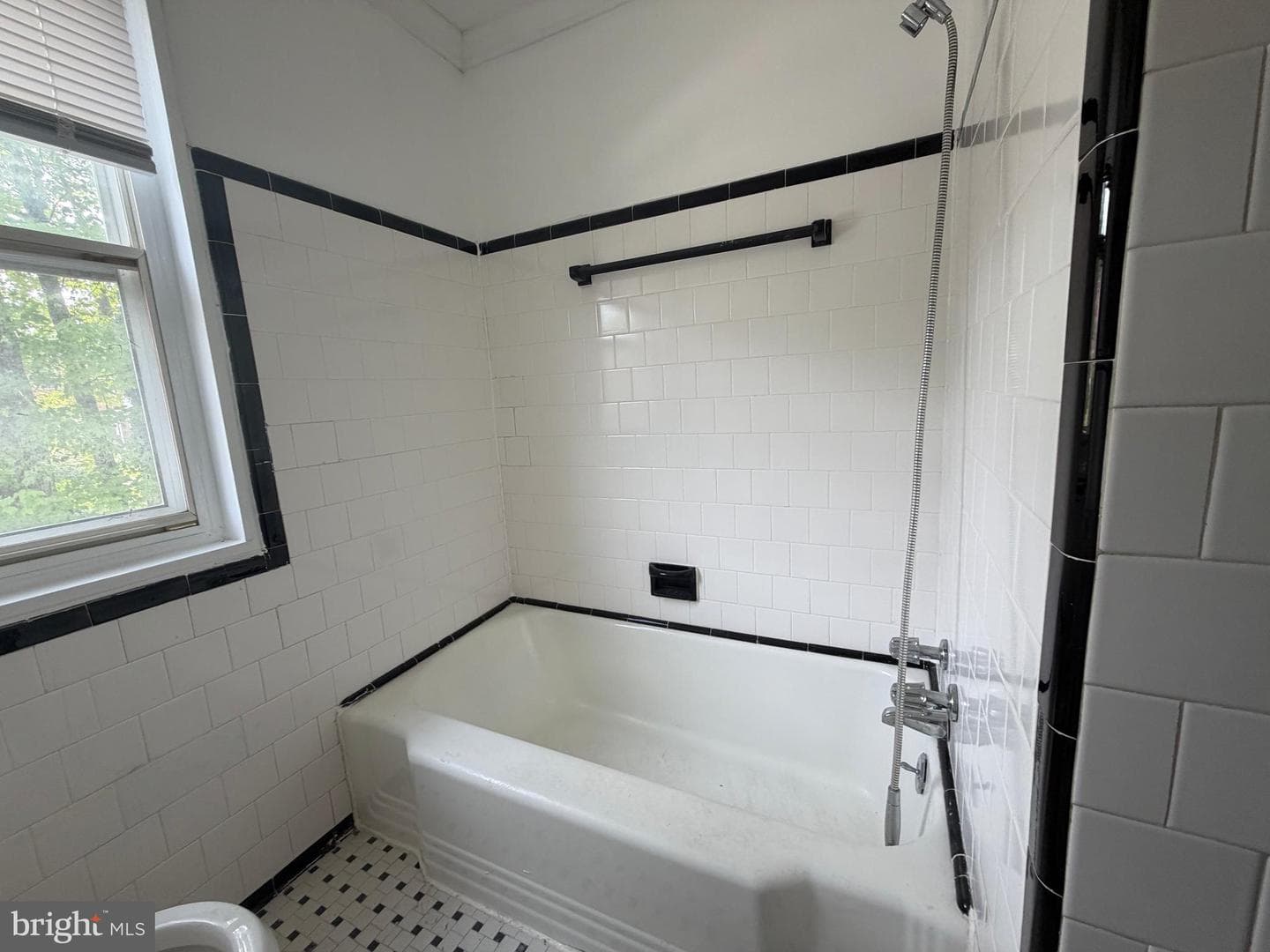1201 Cooks Lane photo 12