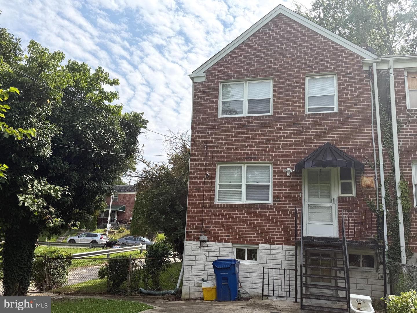1201 Cooks Lane photo 3