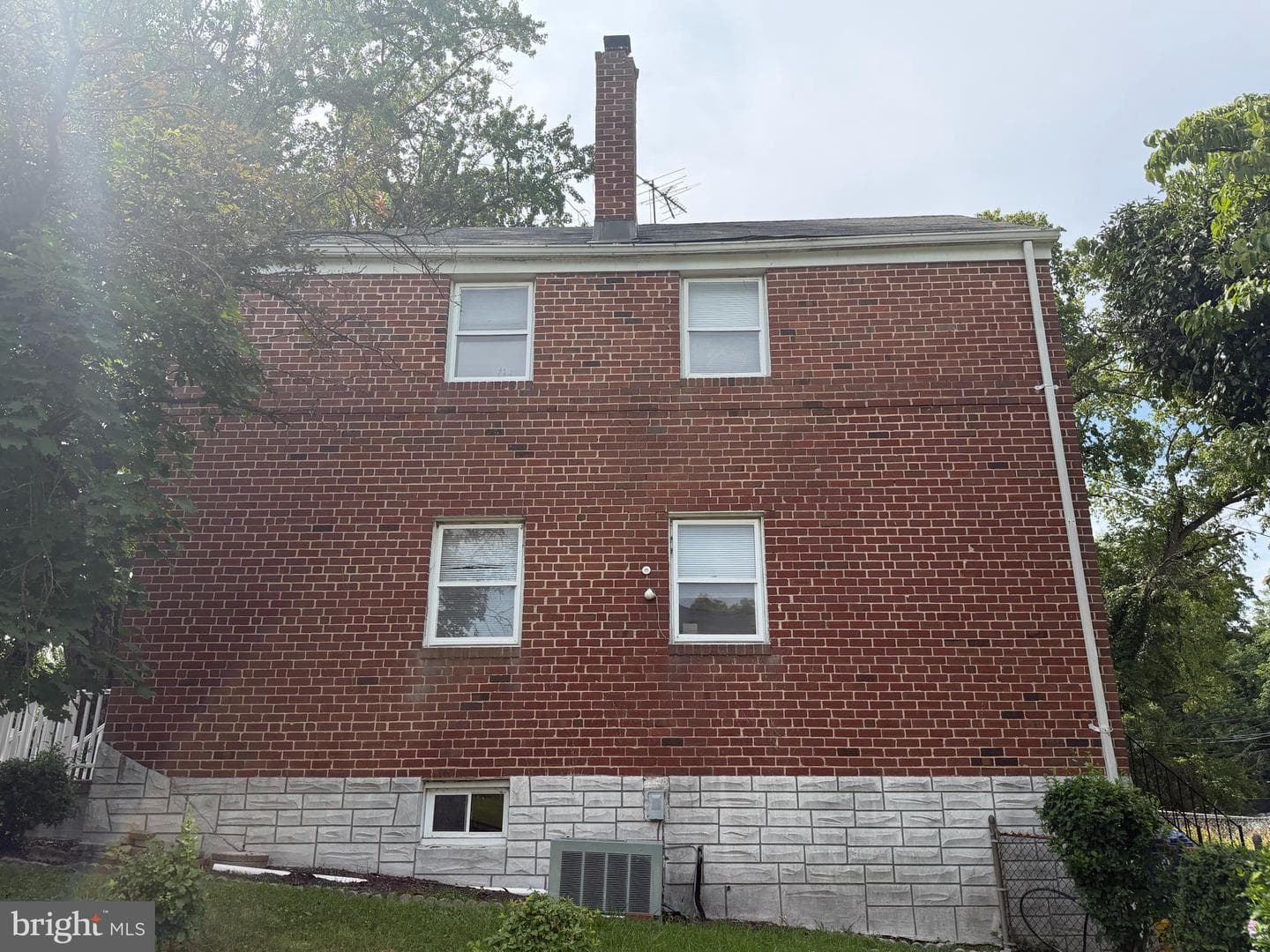 1201 Cooks Lane photo 4