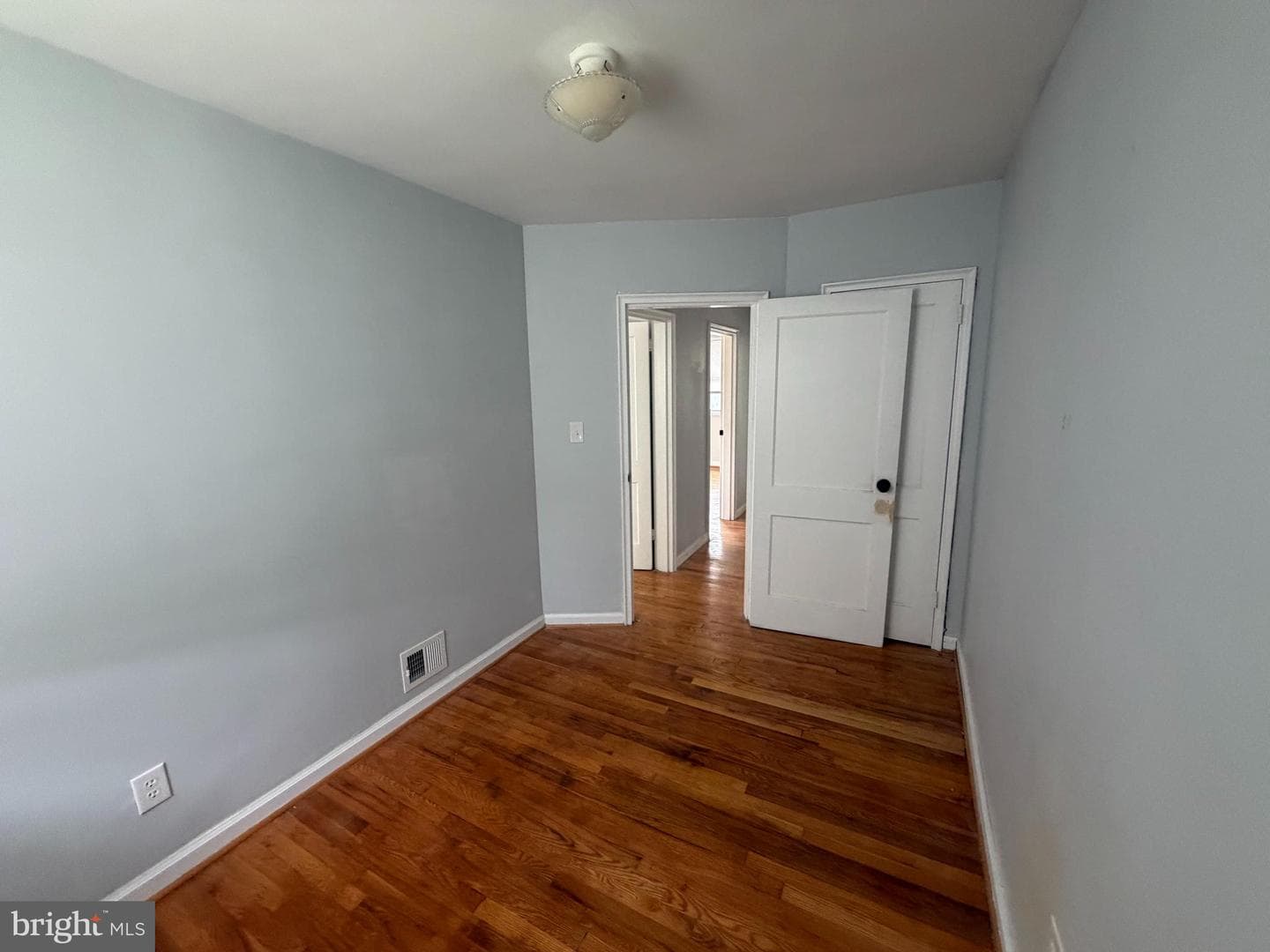 1201 Cooks Lane photo 9