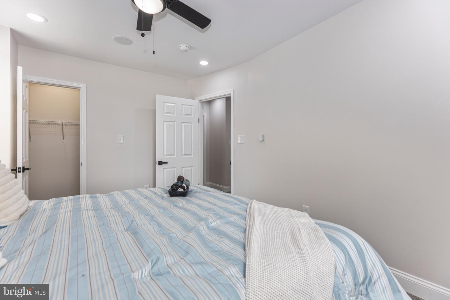 2412 Shirley Avenue photo 10