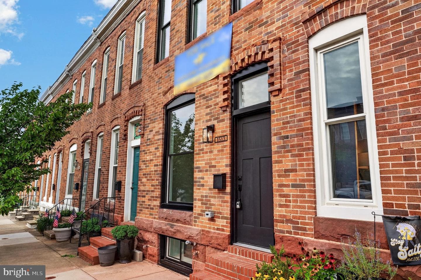 1513 Henry Street