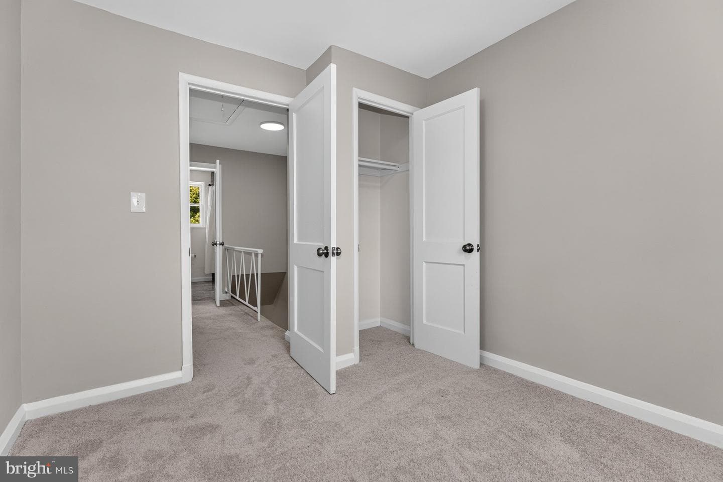 833 Sheridan Avenue photo 14
