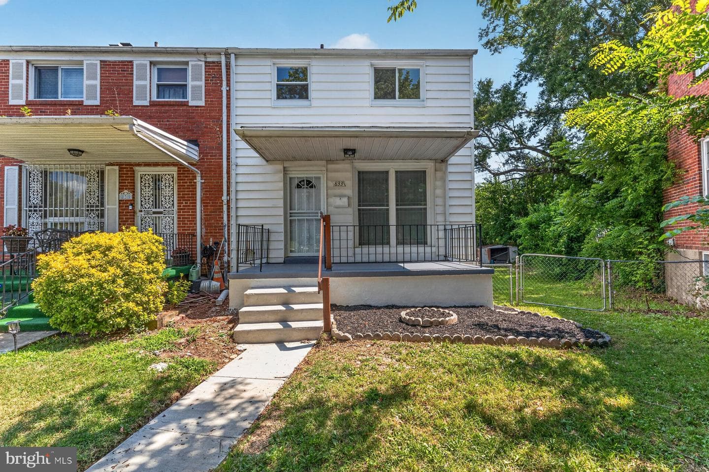 833 Sheridan Avenue photo 21