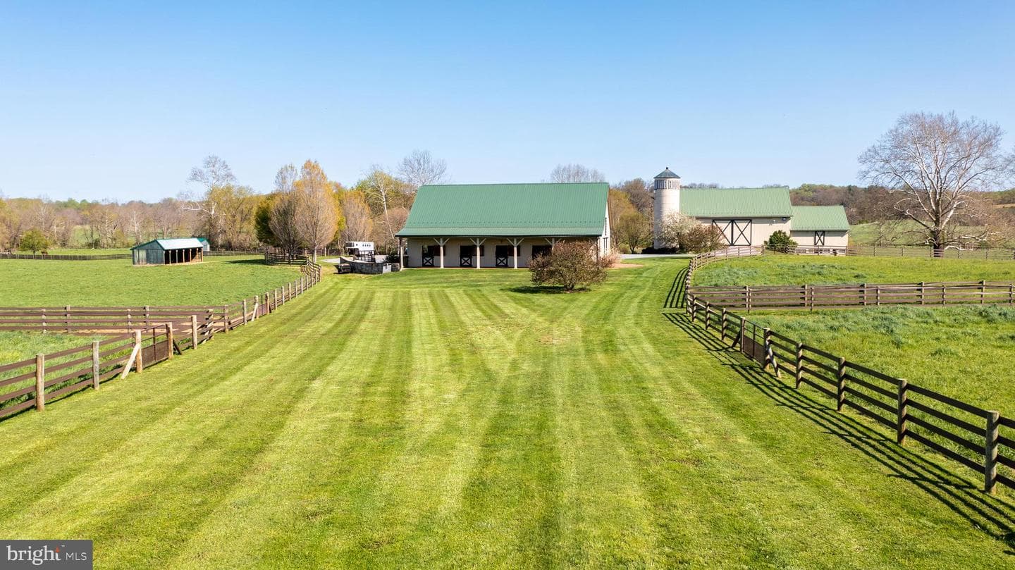 14111 Green Road photo 127