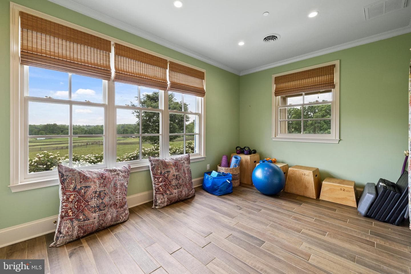 14111 Green Road photo 99