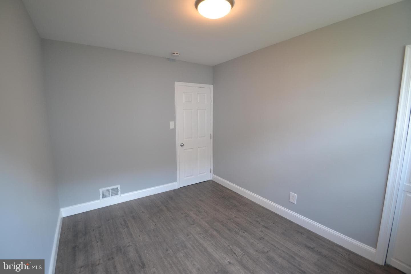 6609 Windsor Mill Road photo 17