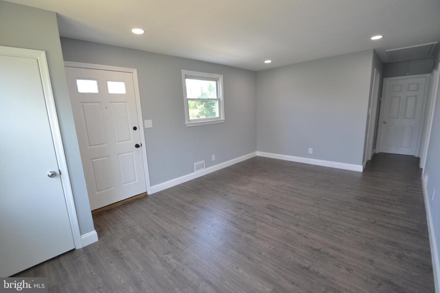 6609 Windsor Mill Road photo 5