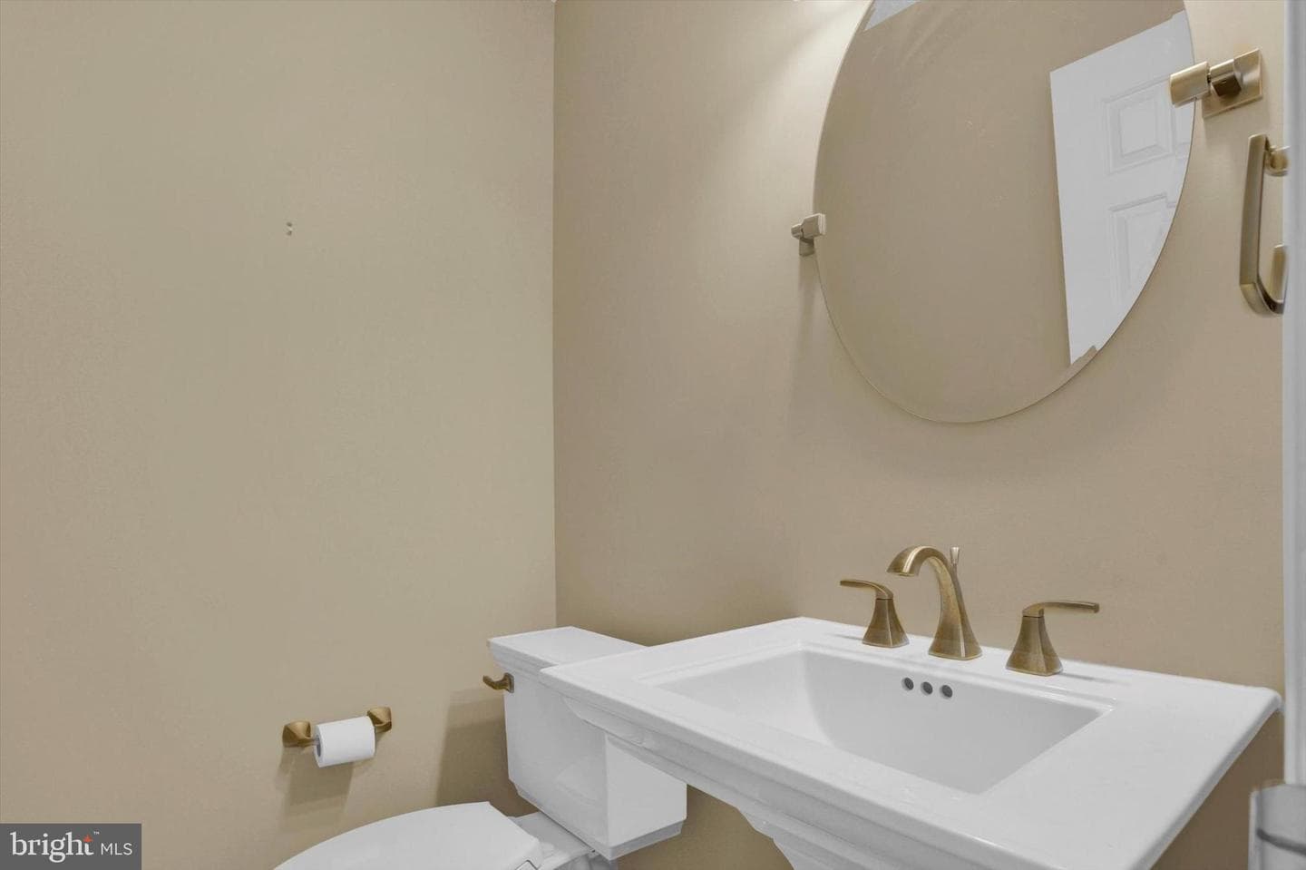 9 Silversage Court photo 16