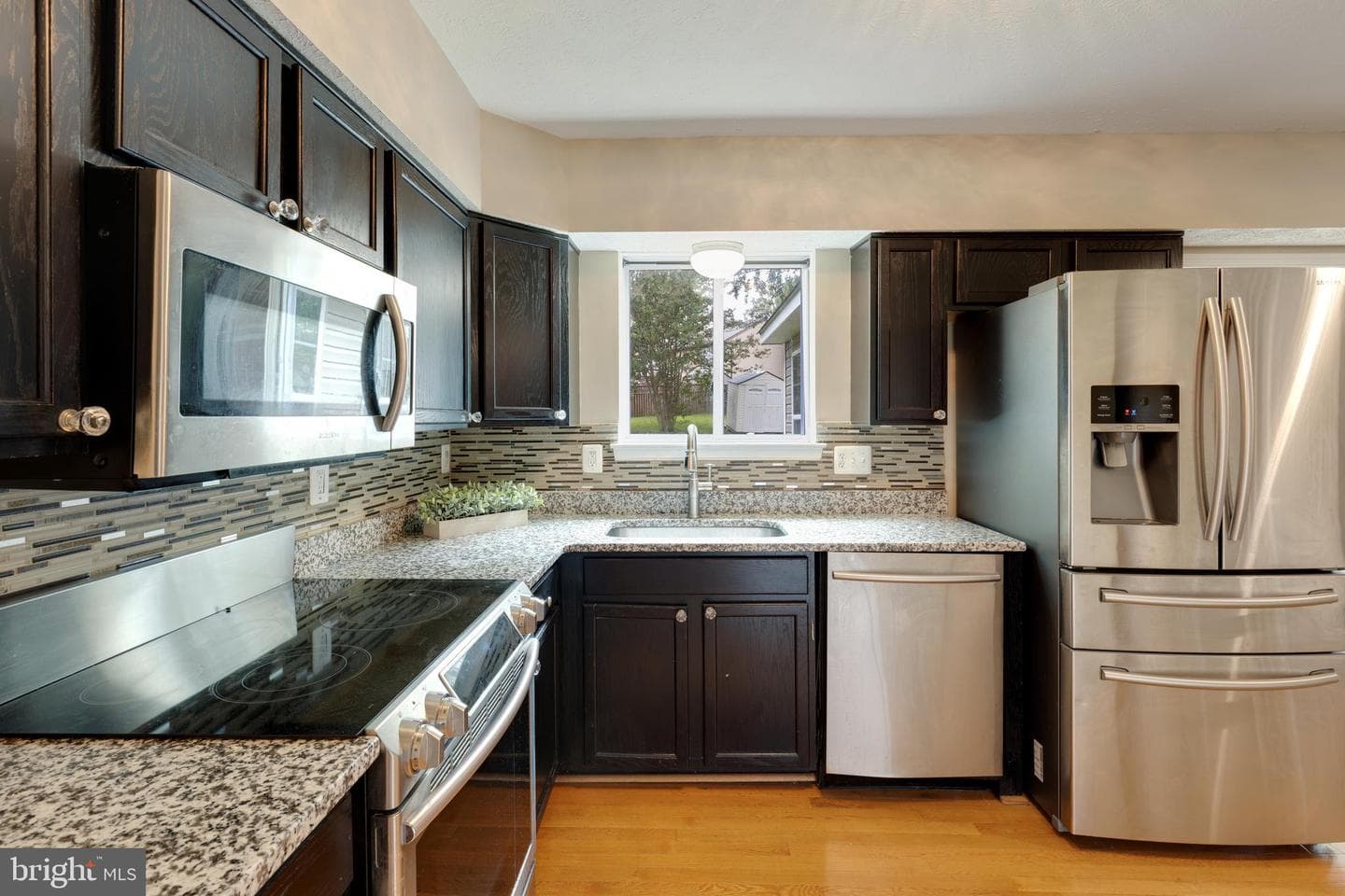 10 Malus Court photo 10