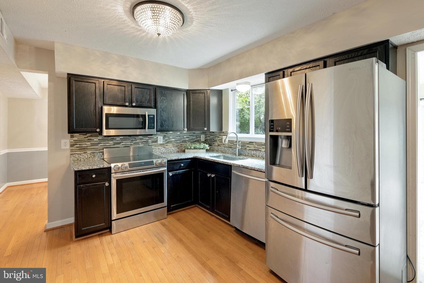 10 Malus Court photo 11