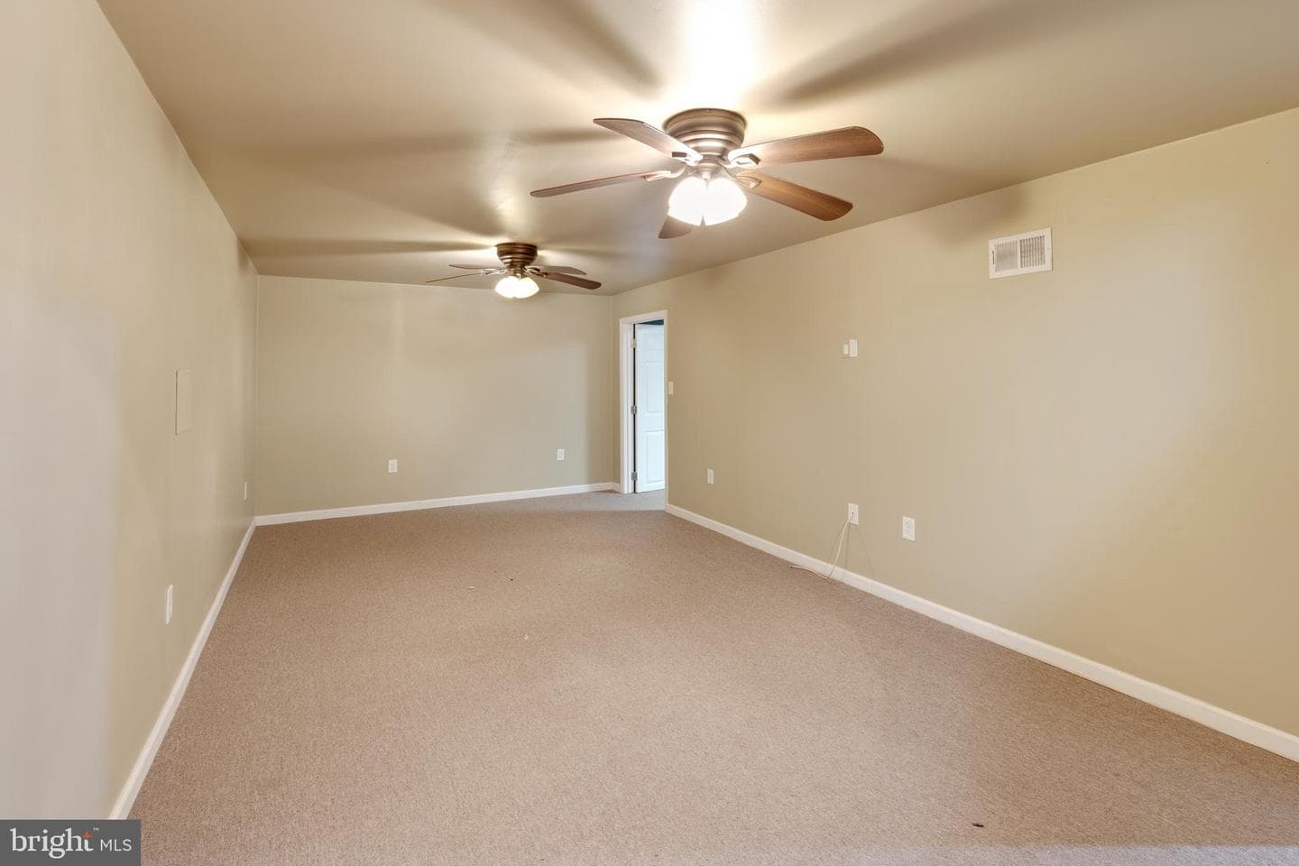 10 Malus Court photo 29