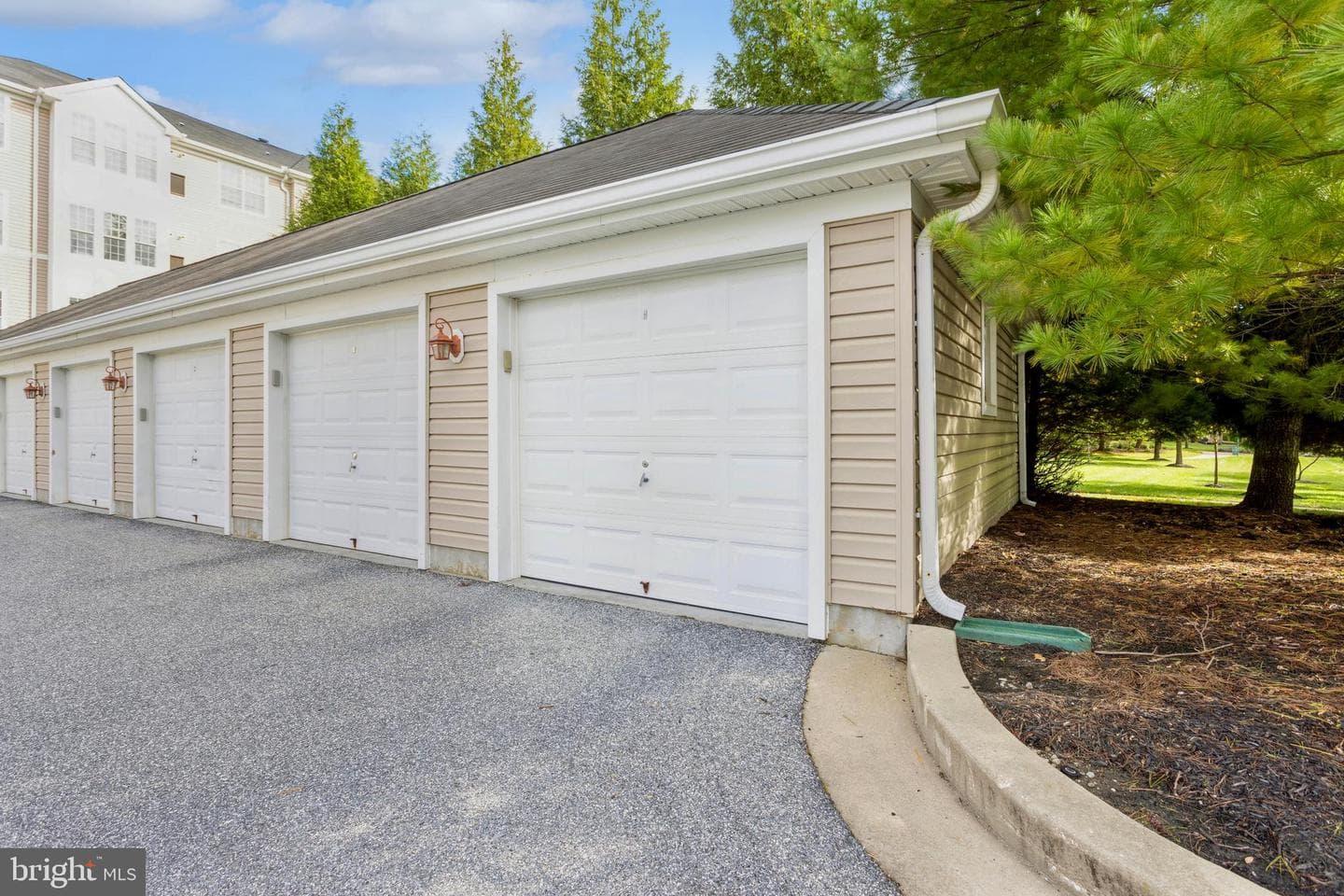 7201 Travertine Drive #208 photo 32