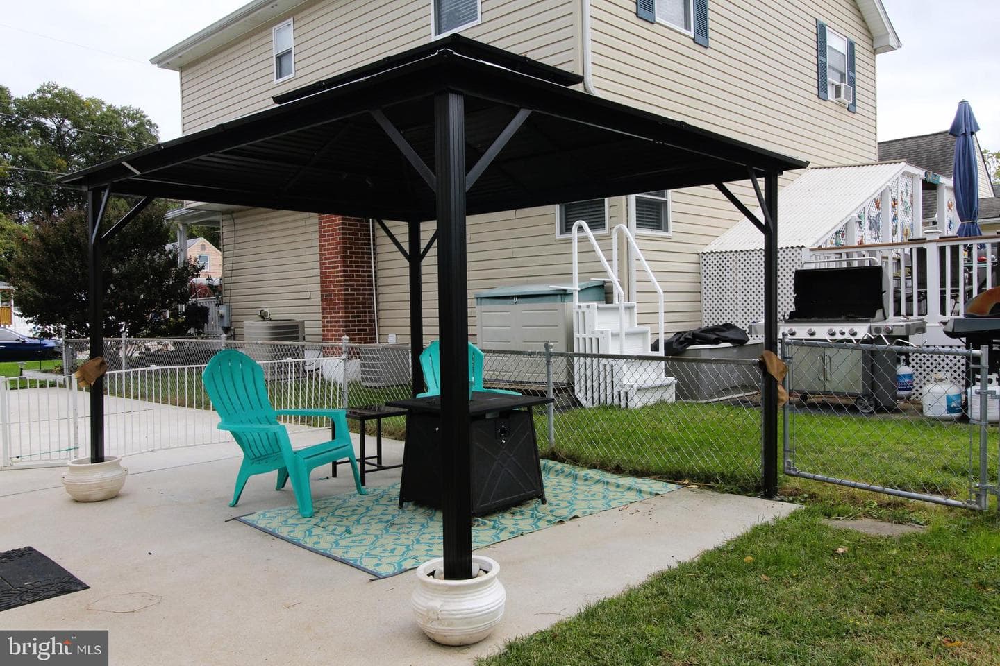 416 S Taylor photo 25