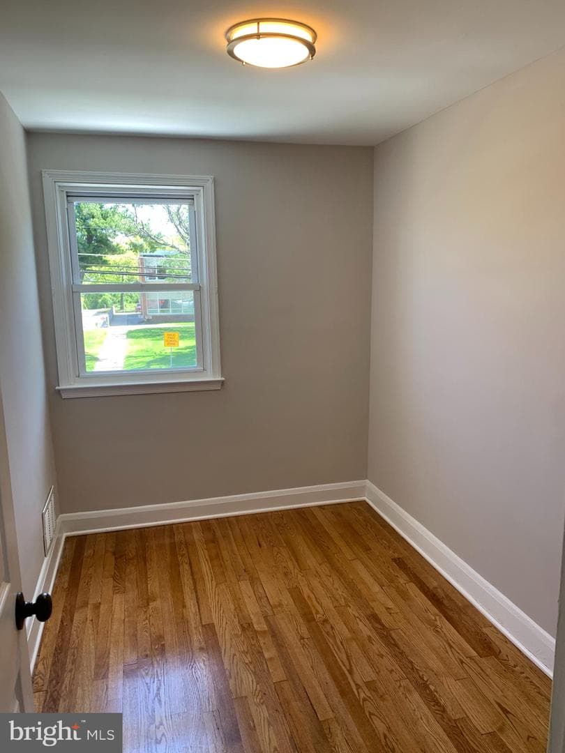 114 Kingston Road photo 6