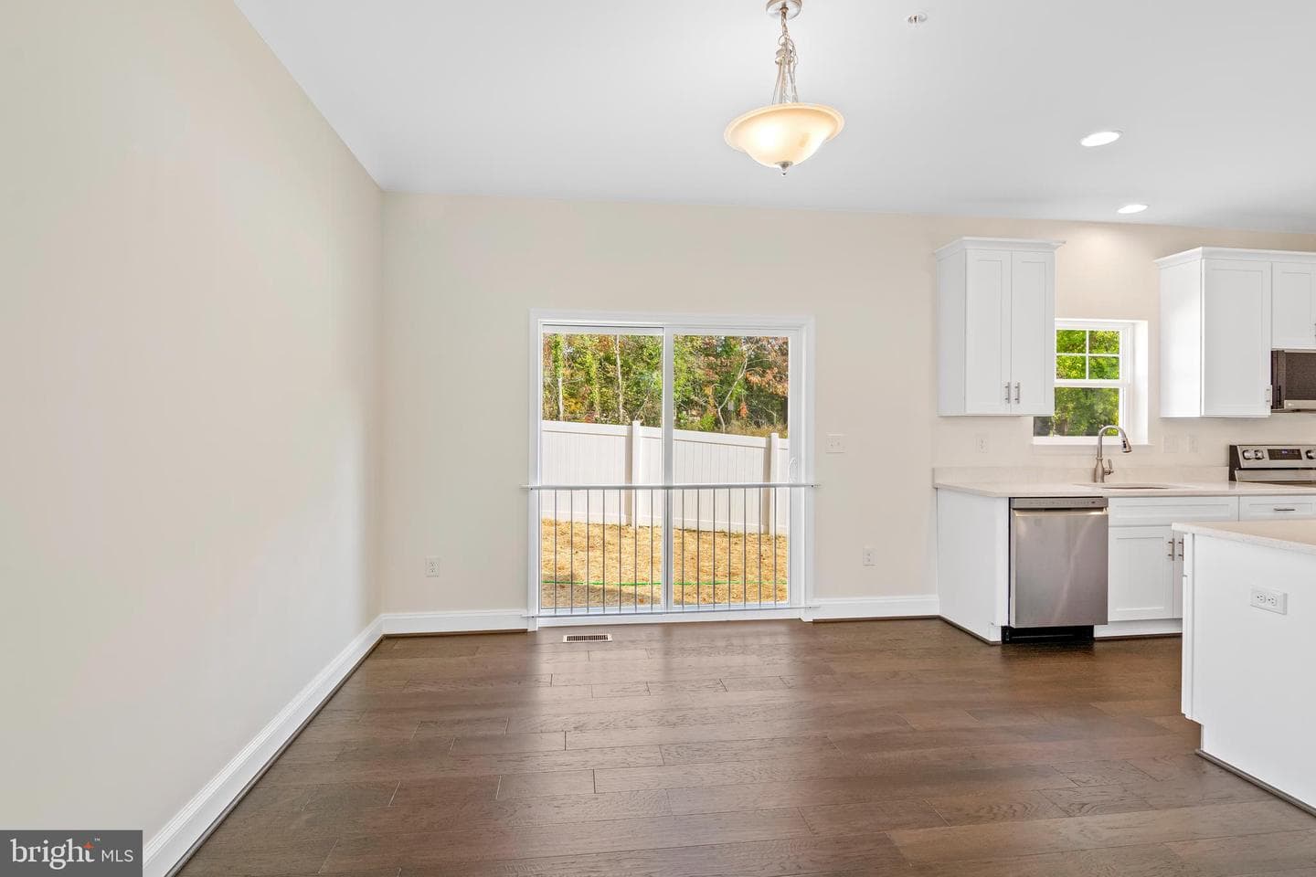 4202 Louisa Avenue photo 11